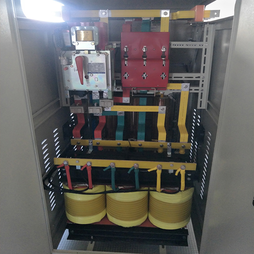 三相輸出全自動平衡分調(diào)穩(wěn)壓器